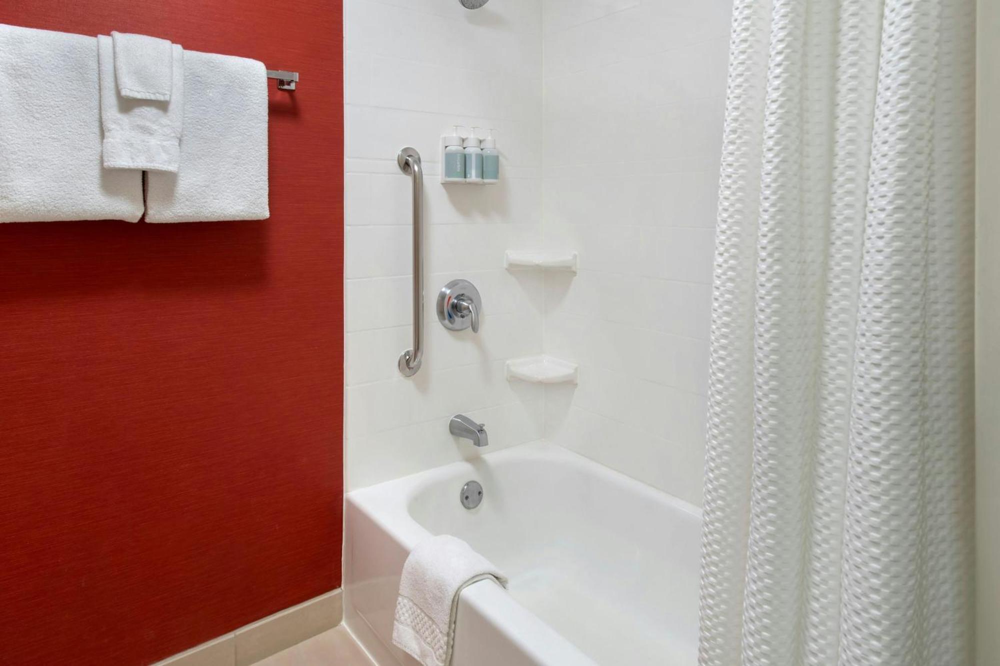Courtyard By Marriott Mt. Laurel Hotel Mount Laurel Kültér fotó