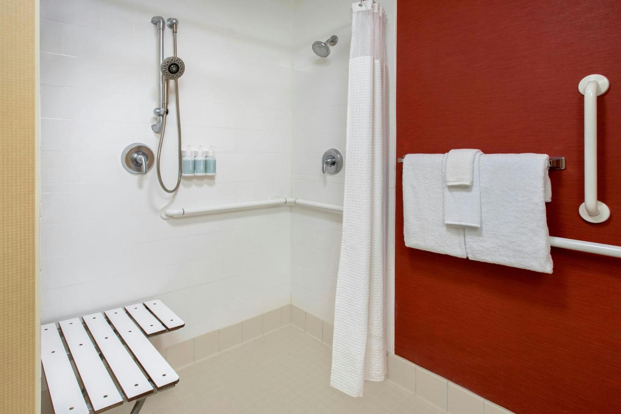 Courtyard By Marriott Mt. Laurel Hotel Mount Laurel Kültér fotó
